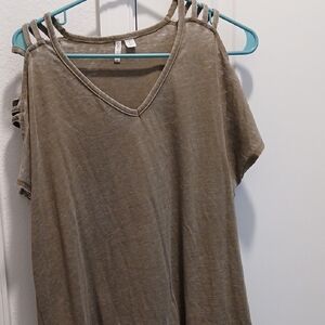 Cato Olive V-Neck Short Sleeve Top